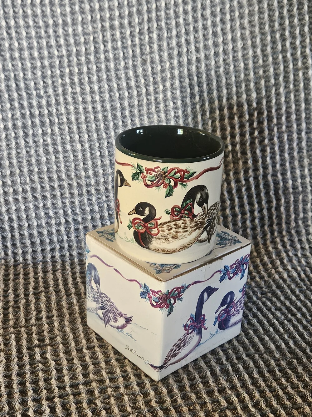 Decorative Duck Motif Ceramic Jar — White with Red & Green Accents